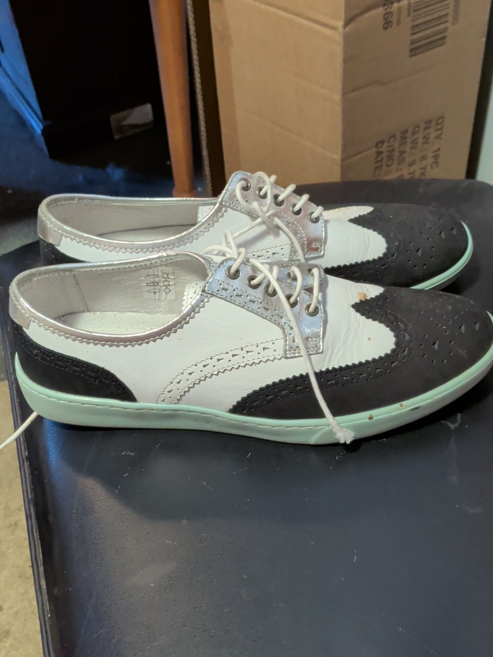 Swear London Women's Two-Tone Wingtip Oxford - White, Black & Silver